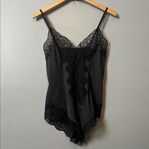 Wonder Maid vintage Elegant Black Lace chemise nylon size 34
